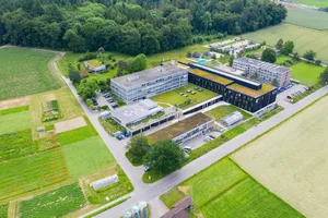Arbeitgeber können nicht alle Stellen adäquat besetzen und wünschen sich mehr HAFL-Absolvierende.