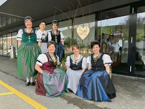 Simone Bischofberger, Heidi Frischknecht, Margrit Holderegger (hinten v. l.), Ruth Tanner, Corinne Stricker und Rita Buff (vorne v. l.)