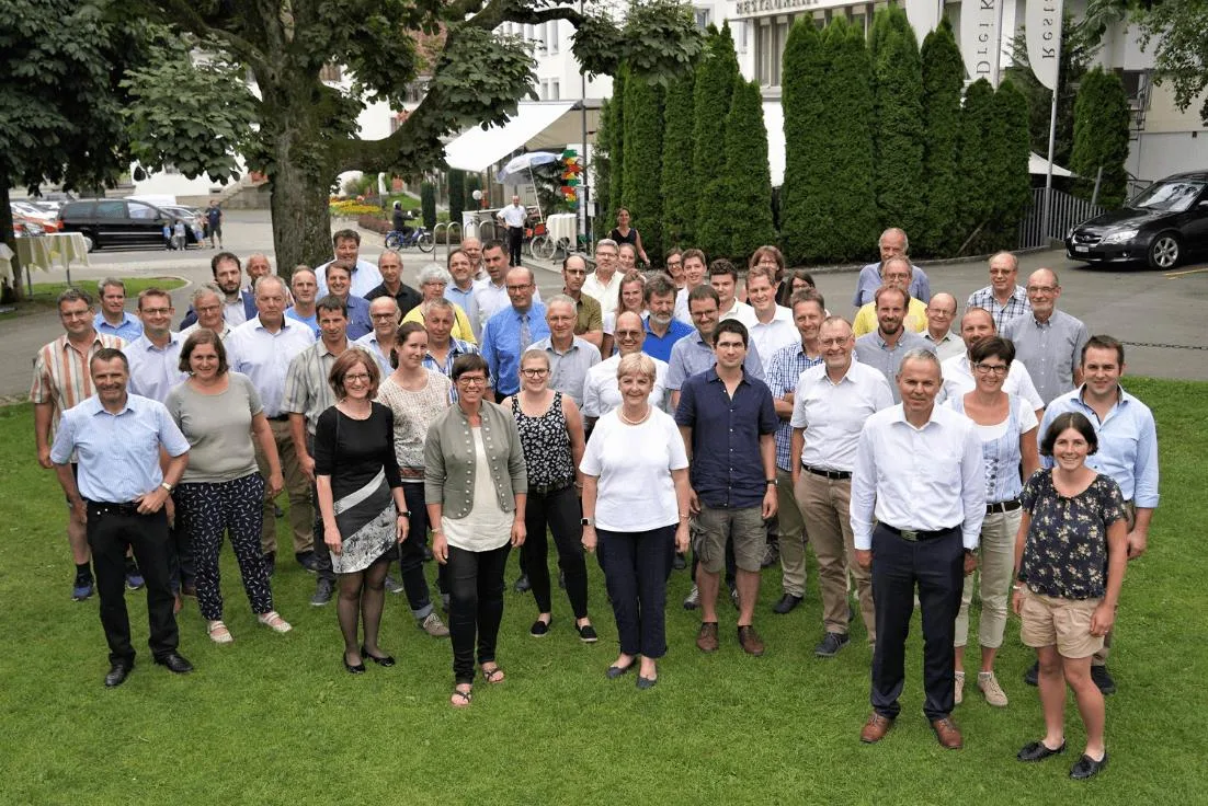 ed4045491ba6ef836799475d6945b53351b76d89 Gruppenbild in Einsiedeln. (Bild Markus Rediger)