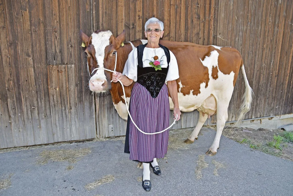 79f6dec6f814db9787fb34948cdb0851854540bb4732036bfe16f62ffdac4b1c Trudi Gerber aus Huttwil ist stolz, Milchwägerin zu sein. Schon seit 30 Jahren ist sie nun im Amt.