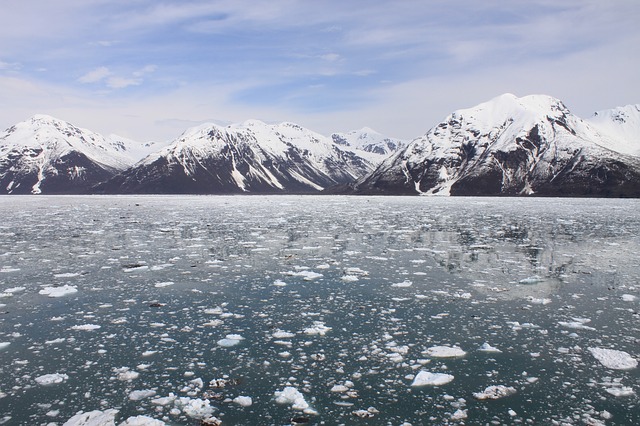 Seit über 100 Jahren, macht das Dorf Nenana einen Wettbewerb darüber, wann das Flusseis bricht. (Bild Pixabay)