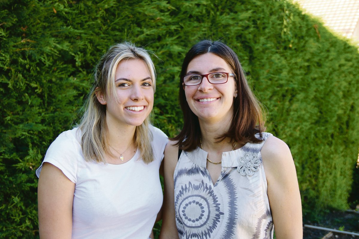 Die Auszubildende Pierina Rutz (l.) aus Winterthur ZH mit ihrer Lehrmeisterin Carole Cuérel Weber harmonieren prächtig, und das seit elf Monaten.(Bild Benildis Bentolila)