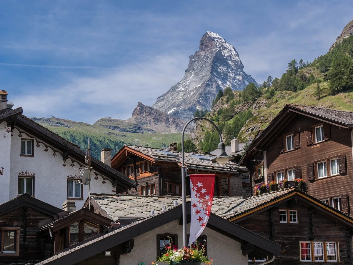 zermatt-g571c367f0_1920 Für Einheimische sind Wohnungspreise im Berggebiet unerschwinglich geworden