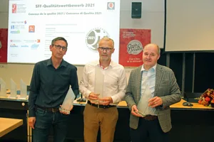 Die besten Metzger der Schweiz – v.l.n.r., Reto Sutter, CEO Ernst Sutter AG, Elmar Müller, Leiter Verkauf Micarna SA, Albert Köferli, Mitinhaber Metzgerei Köferli AG.