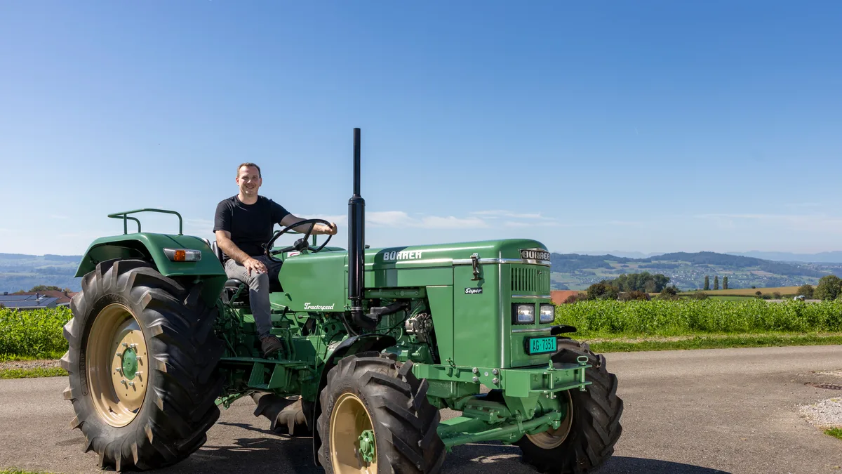 DG_26-08_Traumtraktor-daniel-wyss Der Bührer RP 21 A Super (Allrad) ist der Traumtraktor von Daniel Wyss aus Hermetschwil.