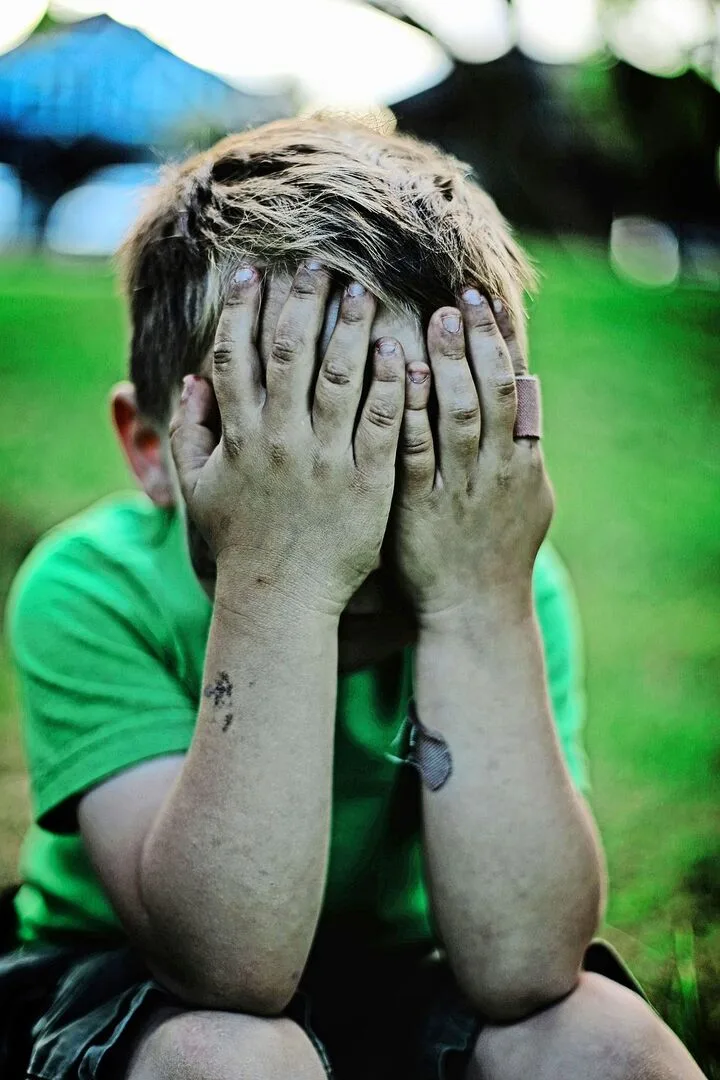 Im hektischen (Erziehungs-)Alltag ist es nicht einfach, immer gelassen und geduldig mit Kindern zu sein. Aber Anschreien oder abwertende Bemerkungen hinterlassen Spuren in der Kinderseele.