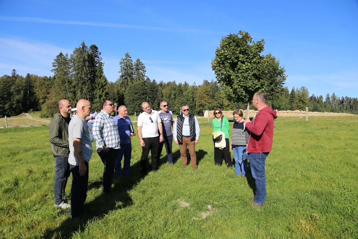 2023_international_schweiz-georgien-austausch_02_rho Schweizer Landwirtschaft als Vorbild für Georgien