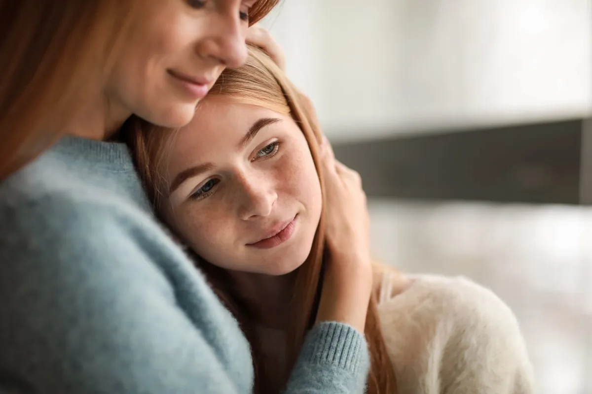 AdobeStock_241557793 Portrait of happy mother with daughter