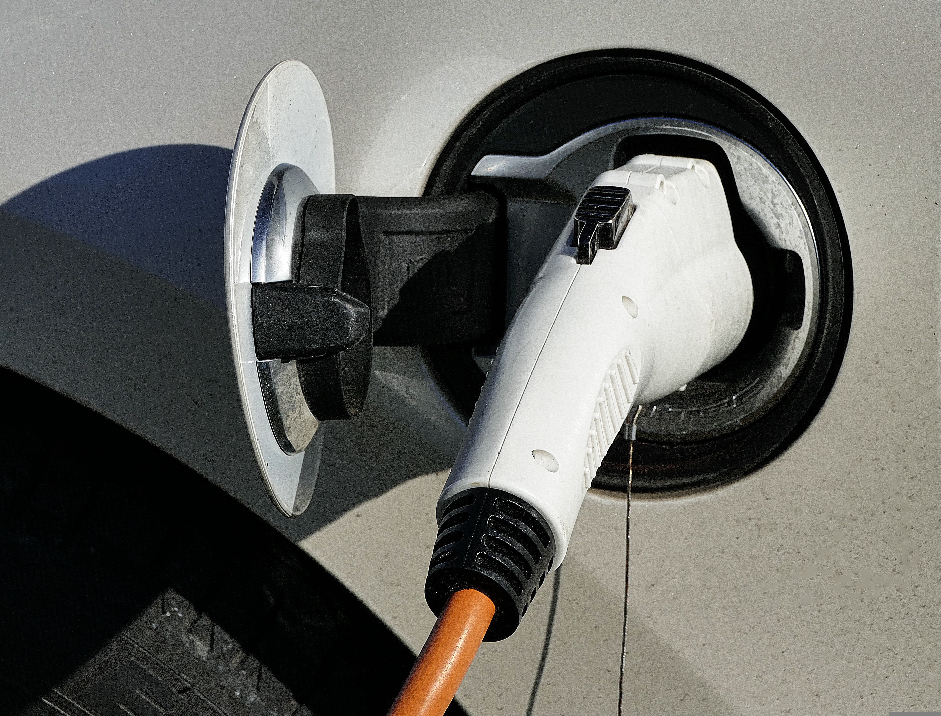 Kann die eigene Ladestation für Dritte zugänglich gemacht werden?