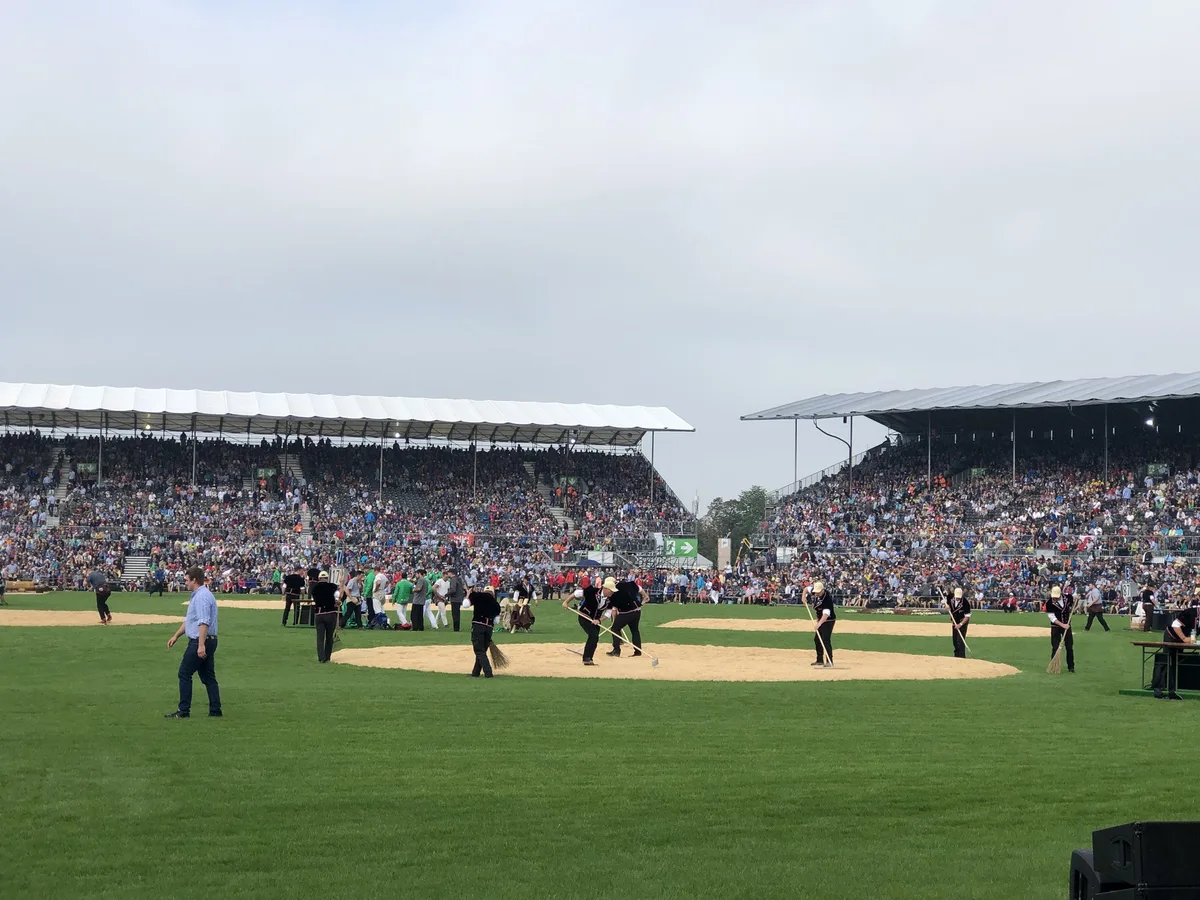 Schwingen-ESAF-Zug2019-KusiStu Amherd verteidigt militärische Sportförderung für Schwinger