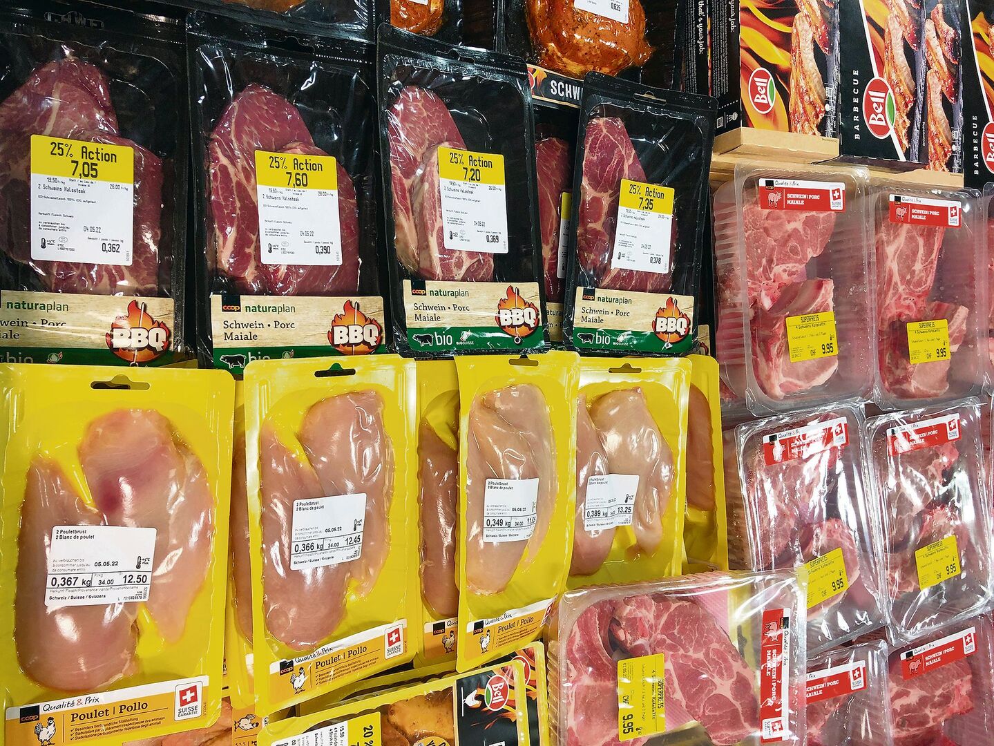 Der Labelanteil bei Rind, Kalb und Schwein ist zwar vergleichsweise hoch. Der Schweizer Tierschutz will den Absatz aber weiter ankurbeln und fordert deshalb, die Margen für Labelfleisch zu reduzieren.