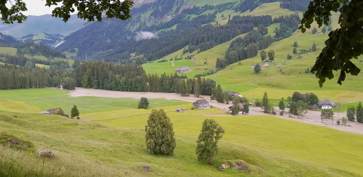 bumbach_monika_kloetzli Nach der Flutwelle hilft eine Solidaritätswelle den Berggemeinden beim Wiederaufbau