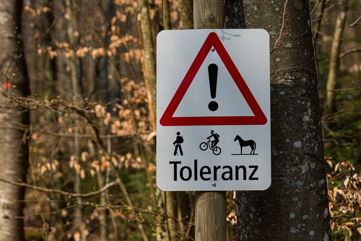 b88610b071a249847bd8b7907928b2afdbf82cca Um Konflikte zu verhindern, sollen Waldbsucher den Wald-Knigge beachten und respektvoll mit der Natur umgehen. (Bild pixabay)