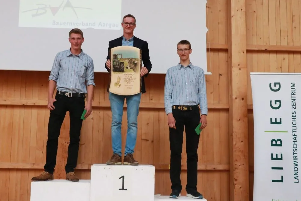 3a758d89e12f55097c32017a5c9bcfbe8d4c82fa Das Podest der Aargauer Berufsmeisterschaft: Sieger Severin Knüsel, Jonathan Frauchiger auf Rang zwei (links) und Fabian Peter auf Rang drei. (Bild Ruth Aerni)