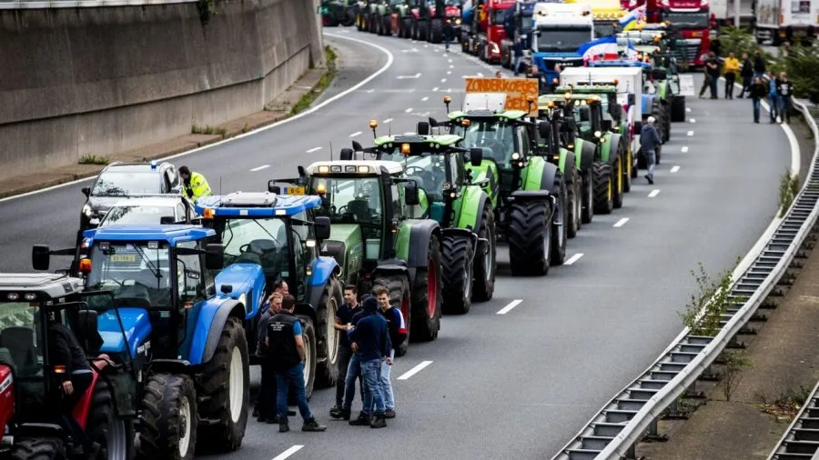 164a29fc538850d934f01743f96ee4f762195549 Die holländischen Bauern planen Demonstrationen für morgen. (Bild farmers defense force)
