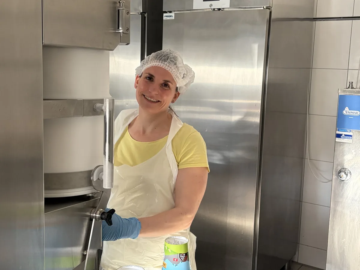 Corinne_Buerge Bäuerin Corinne Bürge macht Glace aus Toggenburger Milch