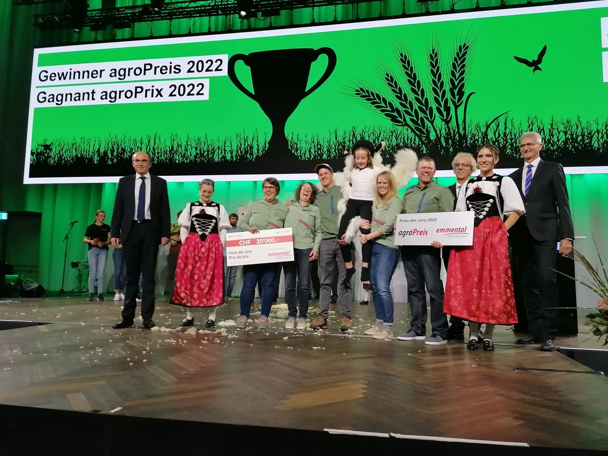 IMG_20221103_171402 Die «Wollchugeli» gewinnen den Agropreis 2022