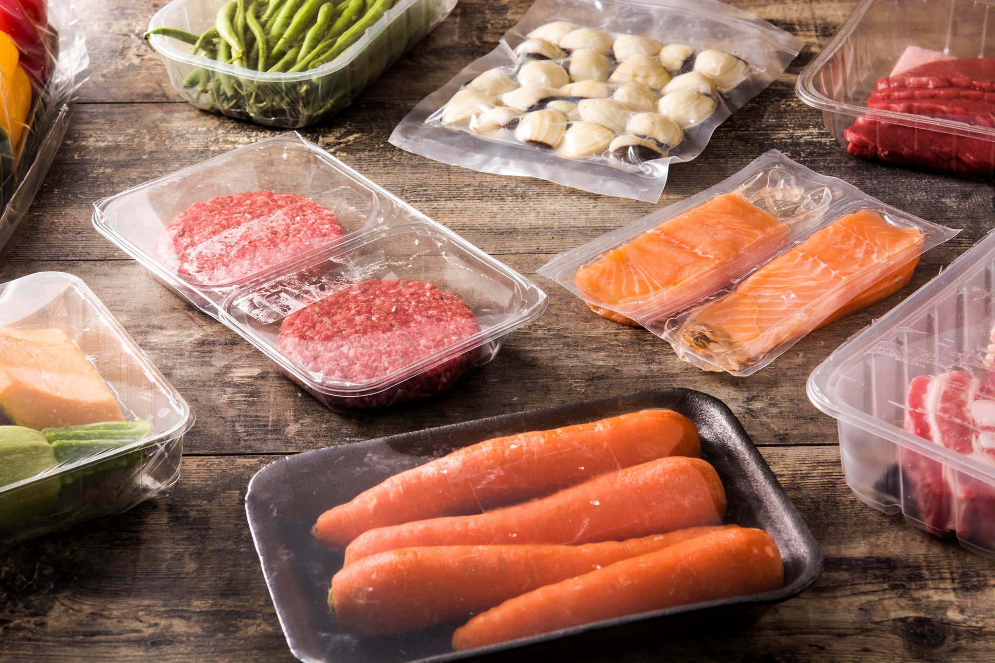 Plastikverpackungen: Umweltproblem oder unterschätzter Schutz?