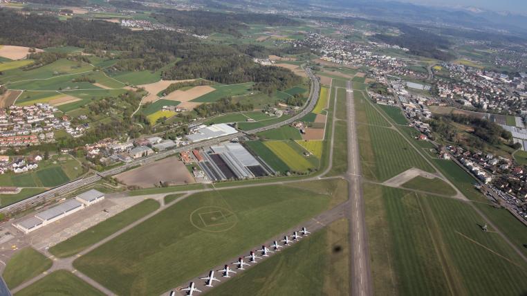 Militärflugplatz Dübendorf ZH von oben