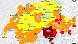 Einschätzung der aktuellen Walbrandgefahr durch den Bund auf naturgefahren.ch: grün: keine oder gerine Gefahr, gelb: mässige Gefahr, orange: erhebliche Gefahr, rot: grosse Gefahr, dunkelrot: sehr grosse Gefahr.