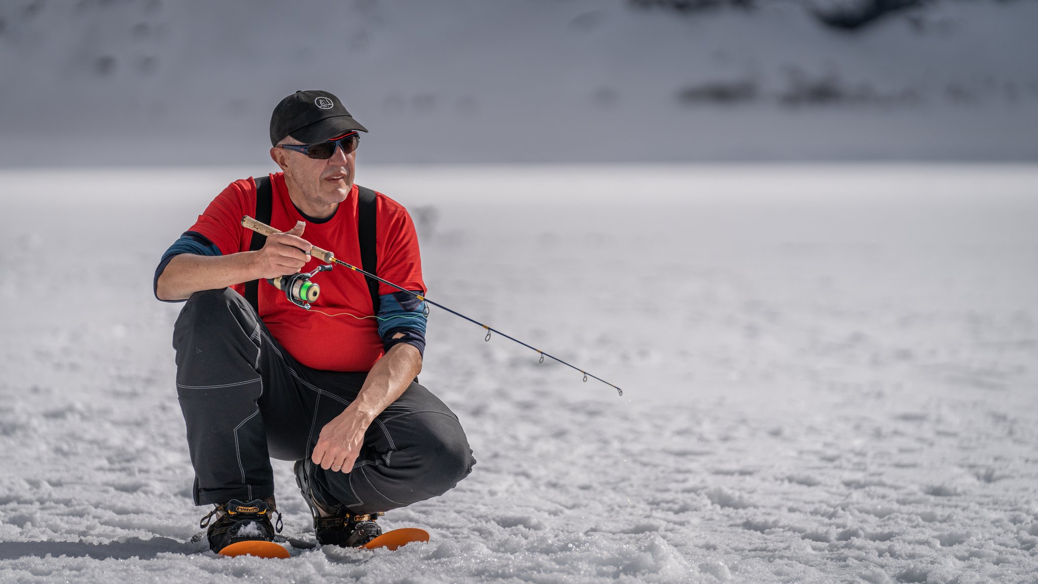 Oeschinensee, Stockhorn & Co.: Hier kann man in der Schweiz eisfischen