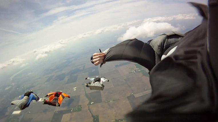 wingsuit1.jpg