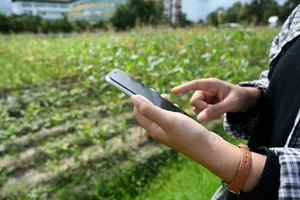 Das bäuerliche Sorgentelefon bietet Bäuerinnen und Bauern in schwierigen Lebenssituationen anonyme Unterstützung.