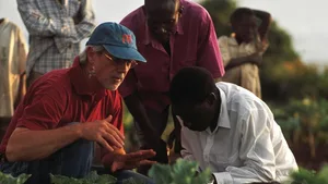 Hans R. Herren engagiert sich für die biologische Schädlingsbekämpfung in Afrika.