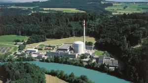 Das Parlament will die Atomausstiegsinitiative der Grünen zur Ablehnung empfehlen – im Bild das Kernkraftwerk Mühleberg.