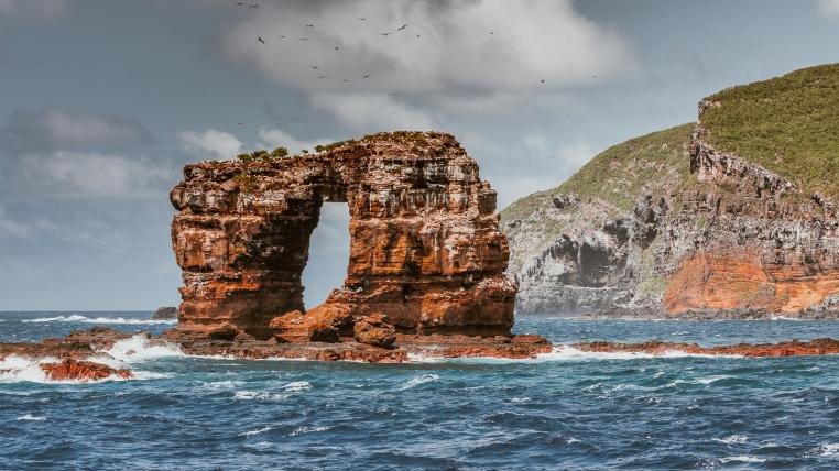 Darwinbogen vor Galapagosinsel