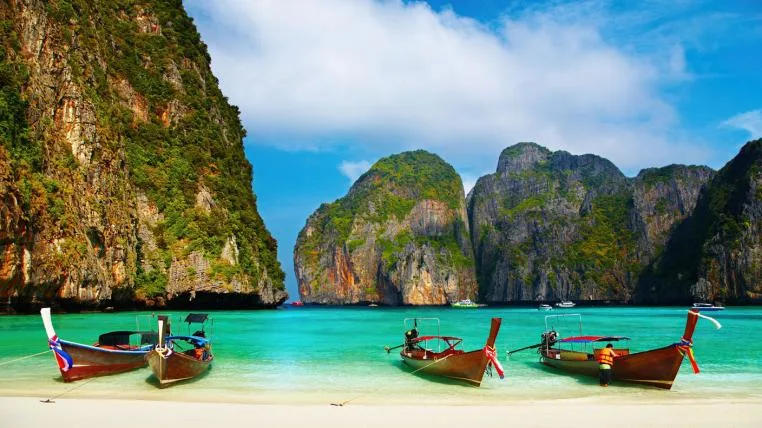 c0730f8ab2b84feecabb00340d60b4dd97375be7 Maya Bay, Ko Phi Phi Leh, Thailand