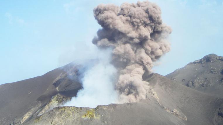Stromboli-tommaso-checchi-bysa_s.jpg
