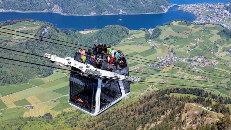 Cabrio-Seilbahn aufs Stanserhorn