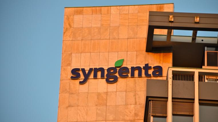 Gebäude mit Syngenta-Schriftzug