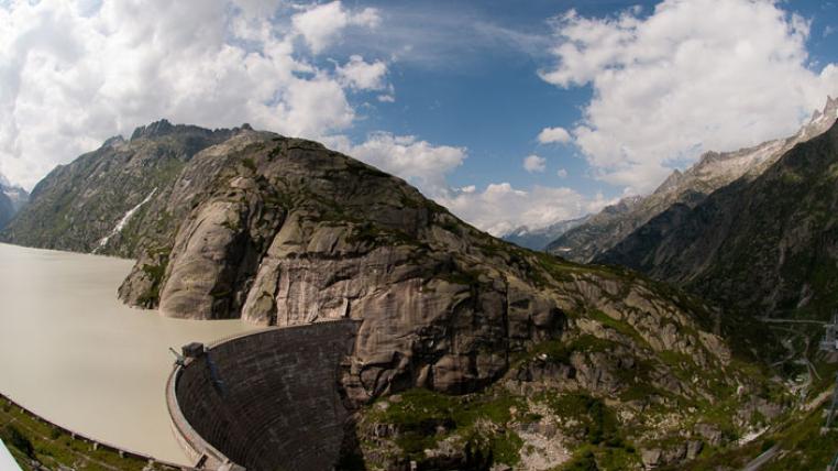 Staumauer des Grimselsees