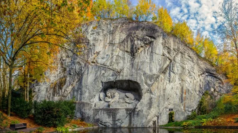 fd65759a5a740d38e68ec4ecca45950b0e261a8c luzern-loewendenkmal-biodiversitaet.jpg