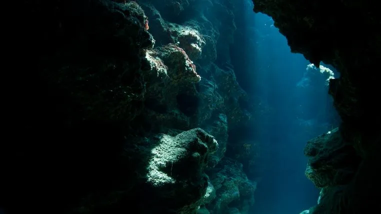 4b397db0e72f141727a94413f6619c6b143084f9 Unterwasserschlucht