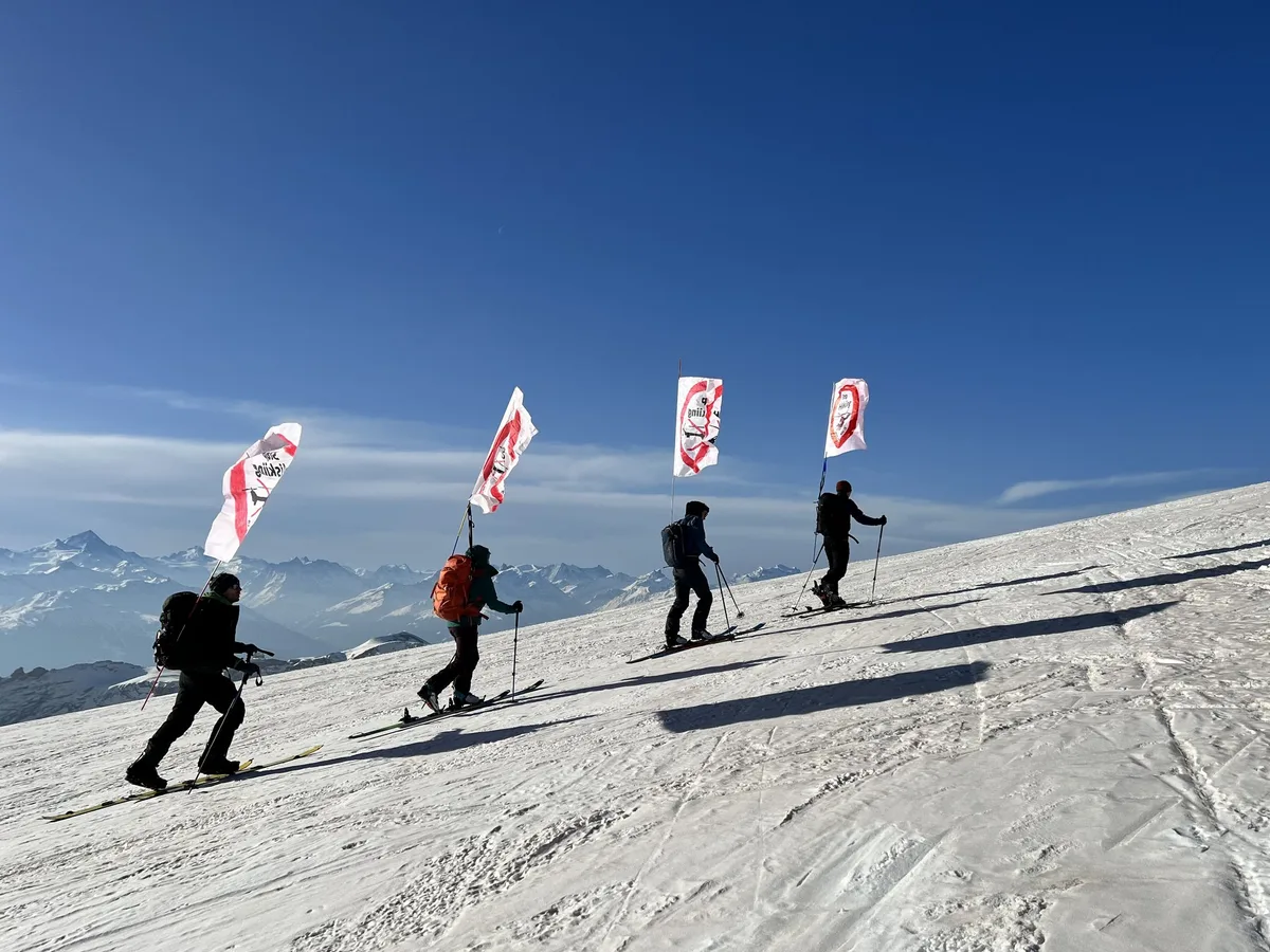 Heliskiing-Demo_1 Mountain Wilderness Schweiz setzt sich für wilde Berge ein