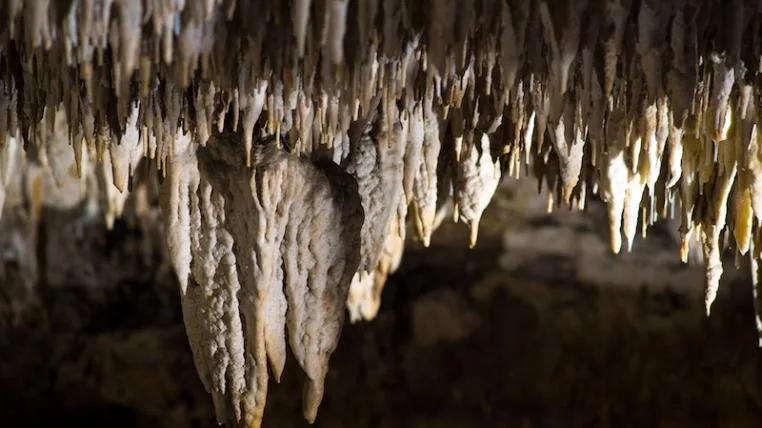 f3dd2a4f619ce916f0f6f6dcf05e5da1c6a4388e Höhle