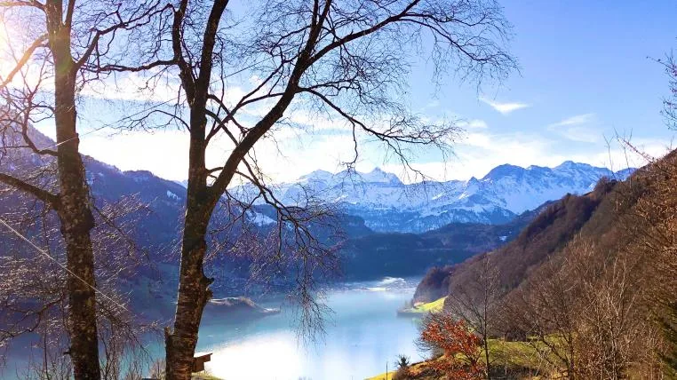 61ba403e0d49f31ade77c67b07f2d46a19ea033a Lungernsee.jpg