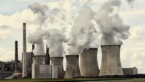 Kohlekraftwerk: In vielen Ländern ist die Wirtschaft noch immer stark auf fossile Brennstoffe ausgerichtet.