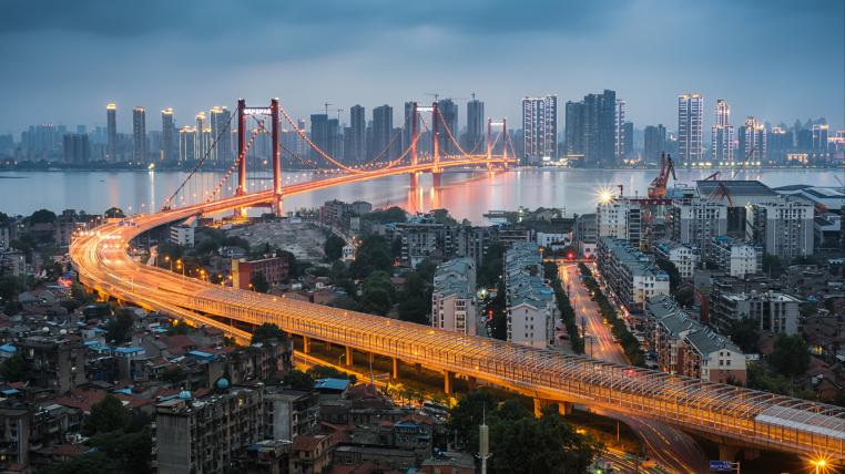 Wuhan mit Bürcke über den Jangtse