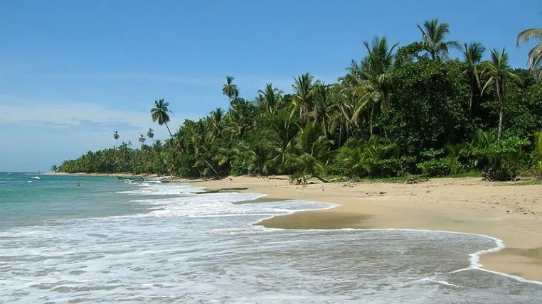 47ea89f03447a7fd6d5fdfb8837f766132606beb Strand in Costa Rica