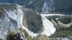 Kann der geplante Wanderweg durch die Vorderrheinschlucht gebaut werden?