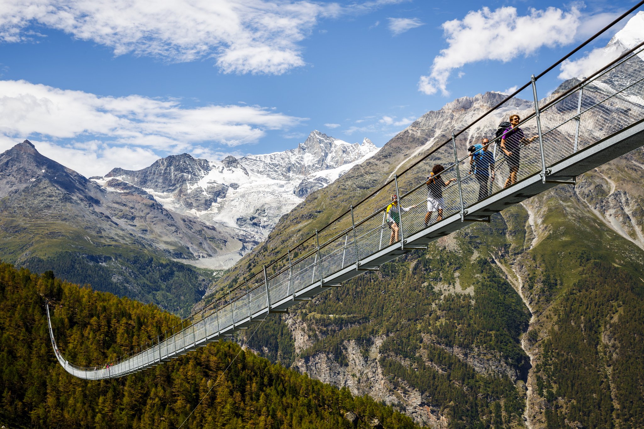 Sechs schöne Hängebrücken in der Schweiz