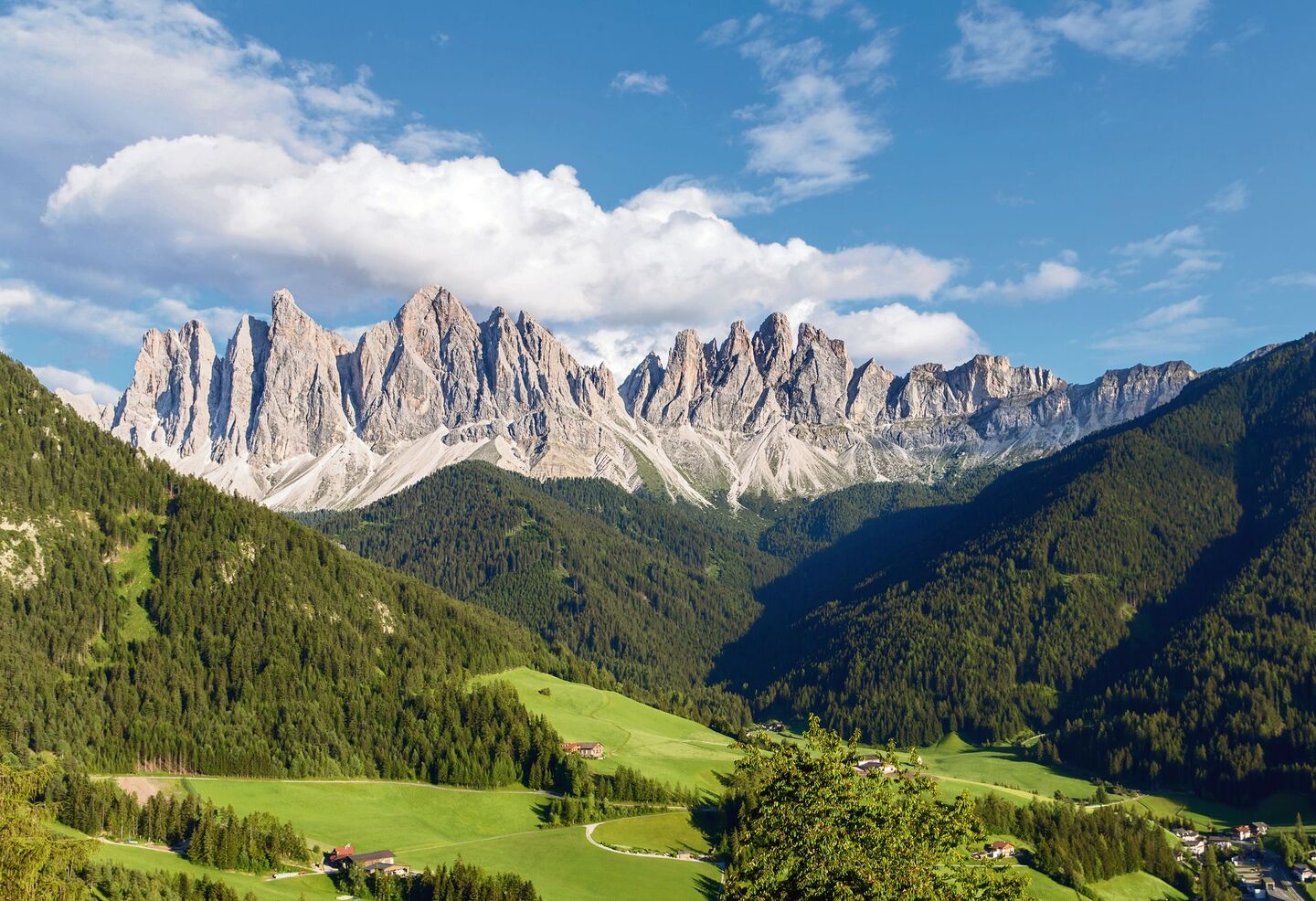 Die bizarren Zacken der Geislerspitzen am Ende des Villnösser Tals sind Stars auf Instagram.