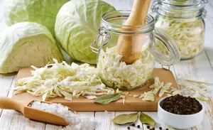 Bei der Fermentation entstehen wertvolle probiotische Kulturen.