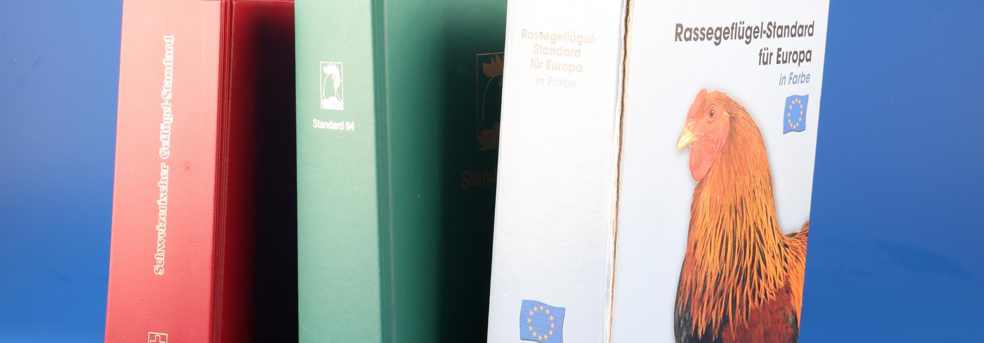 Rassestandard und zwei andere Bücher