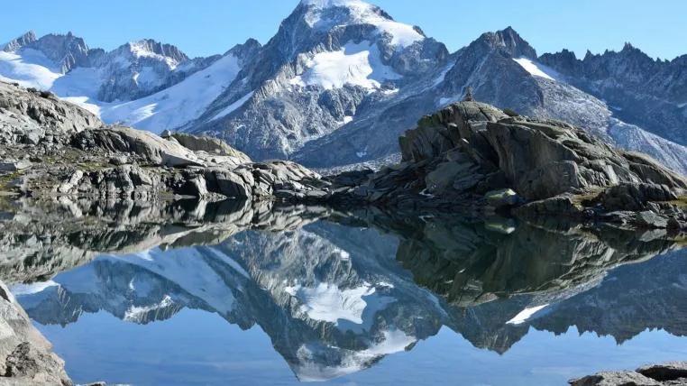 b60e94f9d9379aeeb0289f82aa0b977d0fd6d7fa Grütlisee