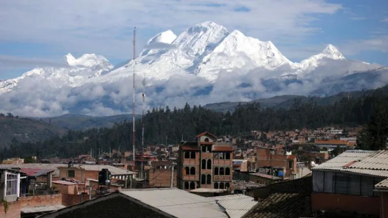 0f84ea901b9de80e8322e772df9254be5cd2e107 Huaraz-Uwebart-bysa-s.jpg